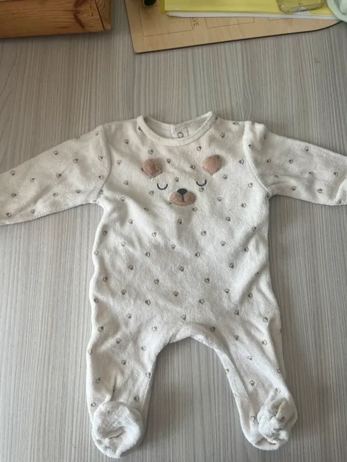 Lot 5 pyjamas 3 mois diverses marques - photo numéro 2