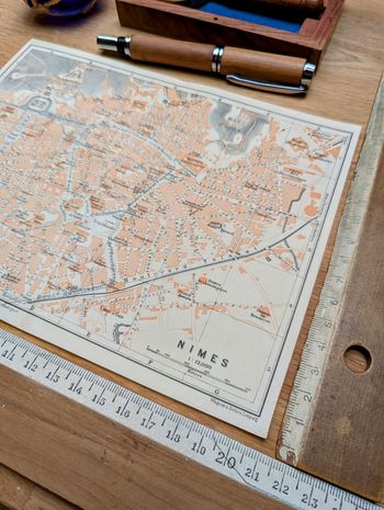 Imprimée en 1906, plan de Nîmes. Original Vintage Authentique.