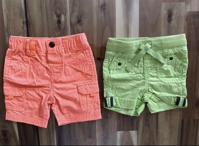 Lot de 2 Shorts Kiabi et Gémo 3 Mois