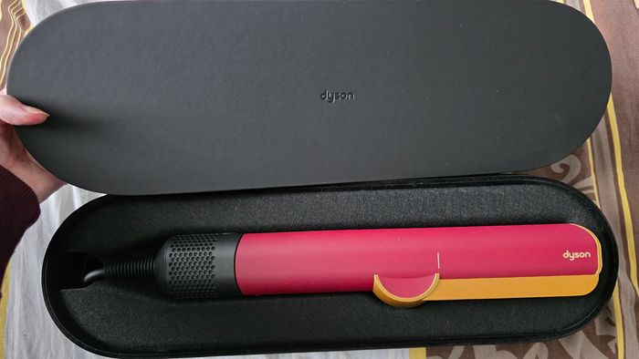 Dyson airstrait édition rouge gold - photo numéro 7