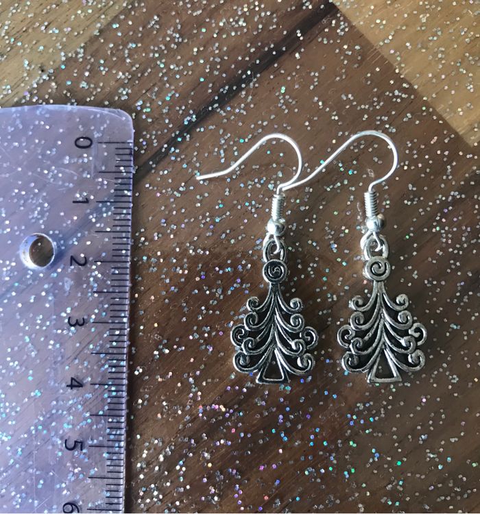 Boucles d’oreilles sapins argentées - photo numéro 2