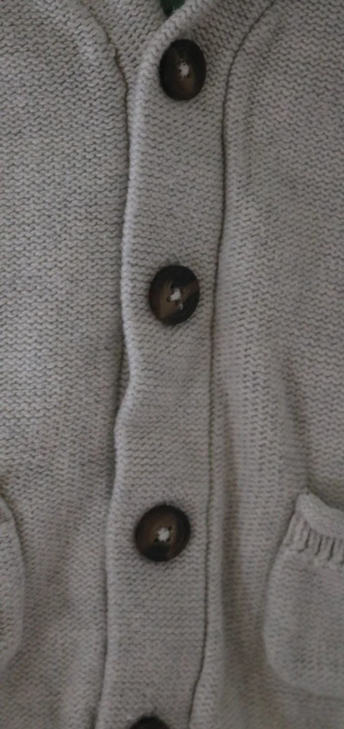 Ensemble haut Vertbaudet et chemise/pantalon/gilet Tape à l'oeil 9 mois - photo numéro 15