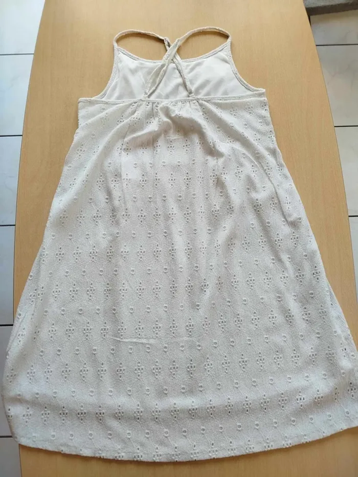 robe dentelle Lulu Castagnette 16 ans - photo numéro 2