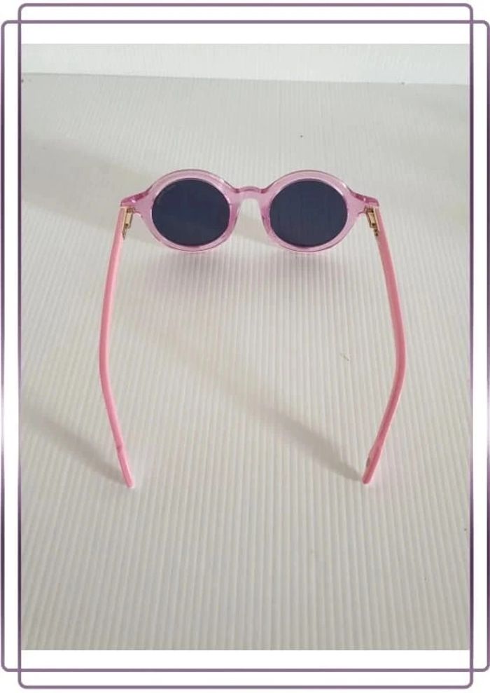 Lunettes de soleil enfant Little vinyl factory 1964, neuve, ref opium rooms c3 valeur 105€ - photo numéro 5