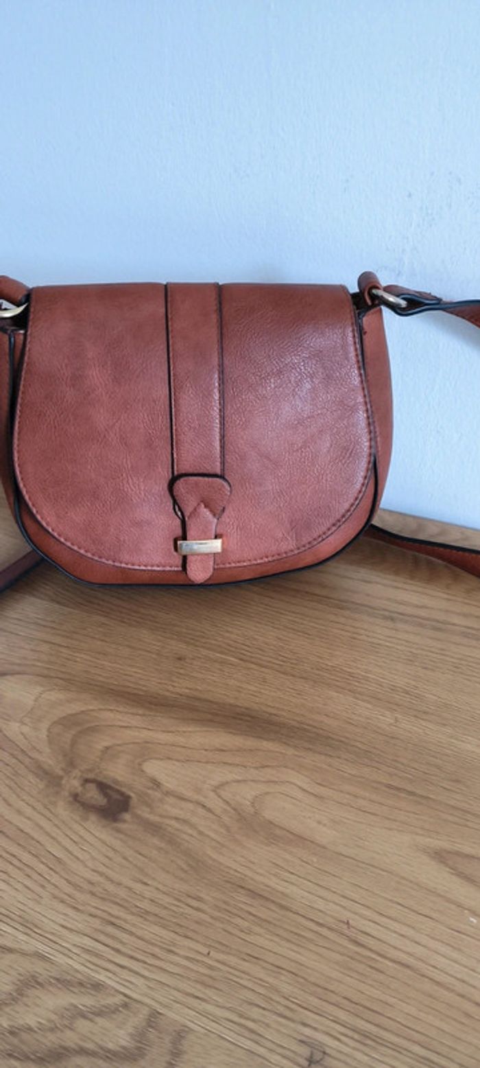 Sac à bandoulière camel jamais porté - photo numéro 2