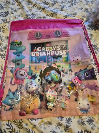 4 figurine et titbag neuf gabby chat gabby et la maison magique