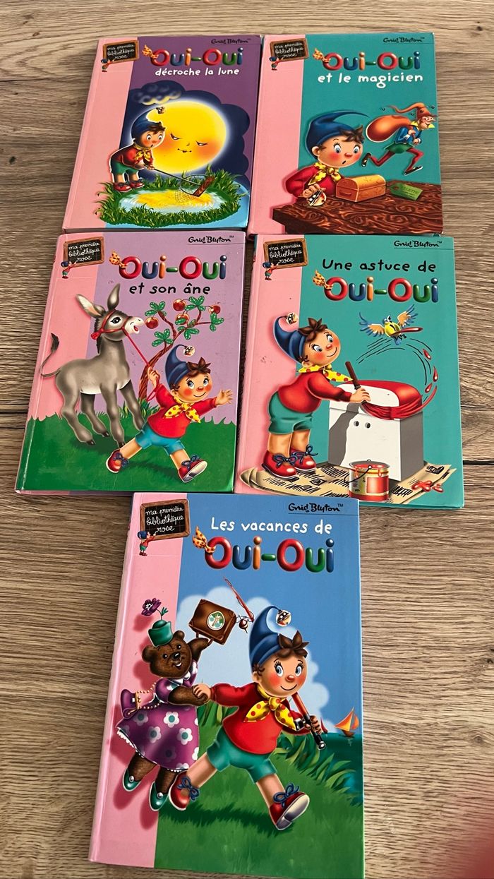Lot de 5 livres pour enfant  Oui Oui