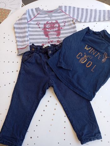 Ensemble 2 pulls/ jean 2/3 ans