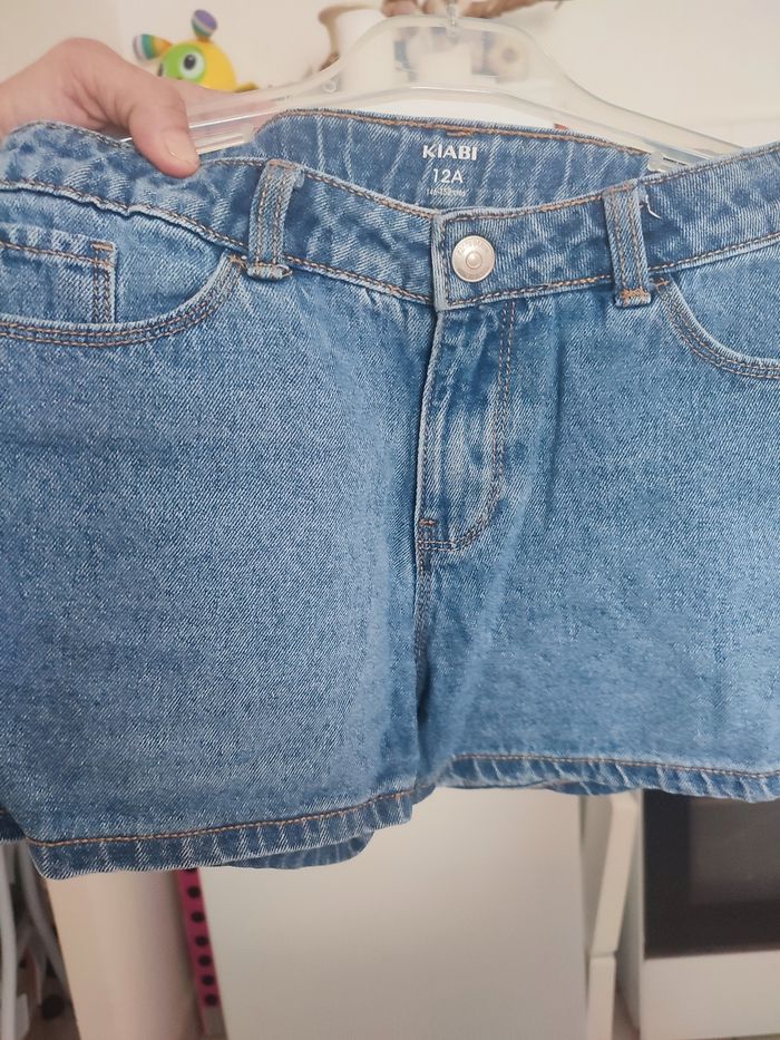 #kytie12ansfille. Short en jeans taille 12 ans