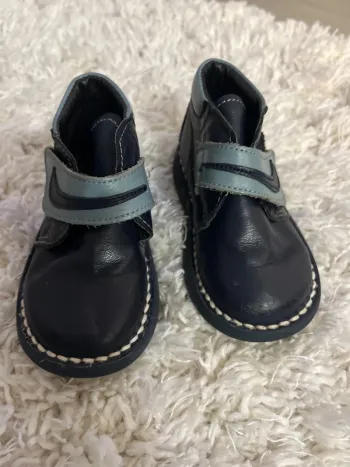 Chaussure scratch et cuir pointure 21