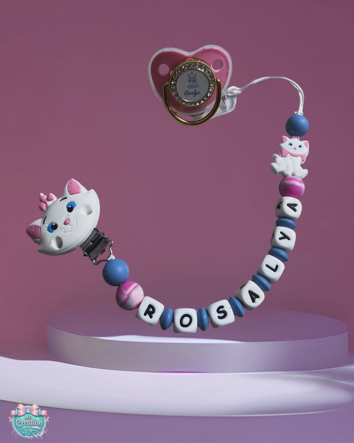 Attache tétine et tétine Marie personnalisé