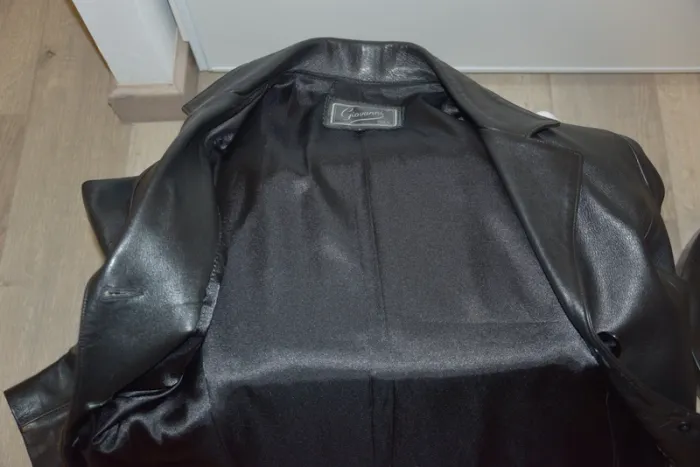 Manteau en cuir - photo numéro 9