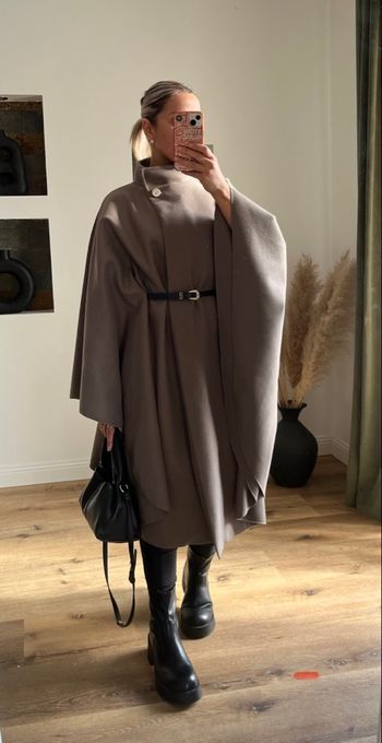 Veste cape vendu avec la ceinture