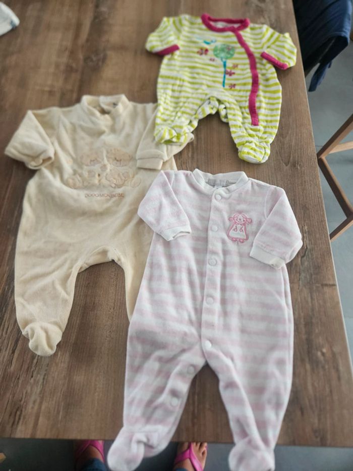 petit lot vêtement fille 1 Mois - photo numéro 4