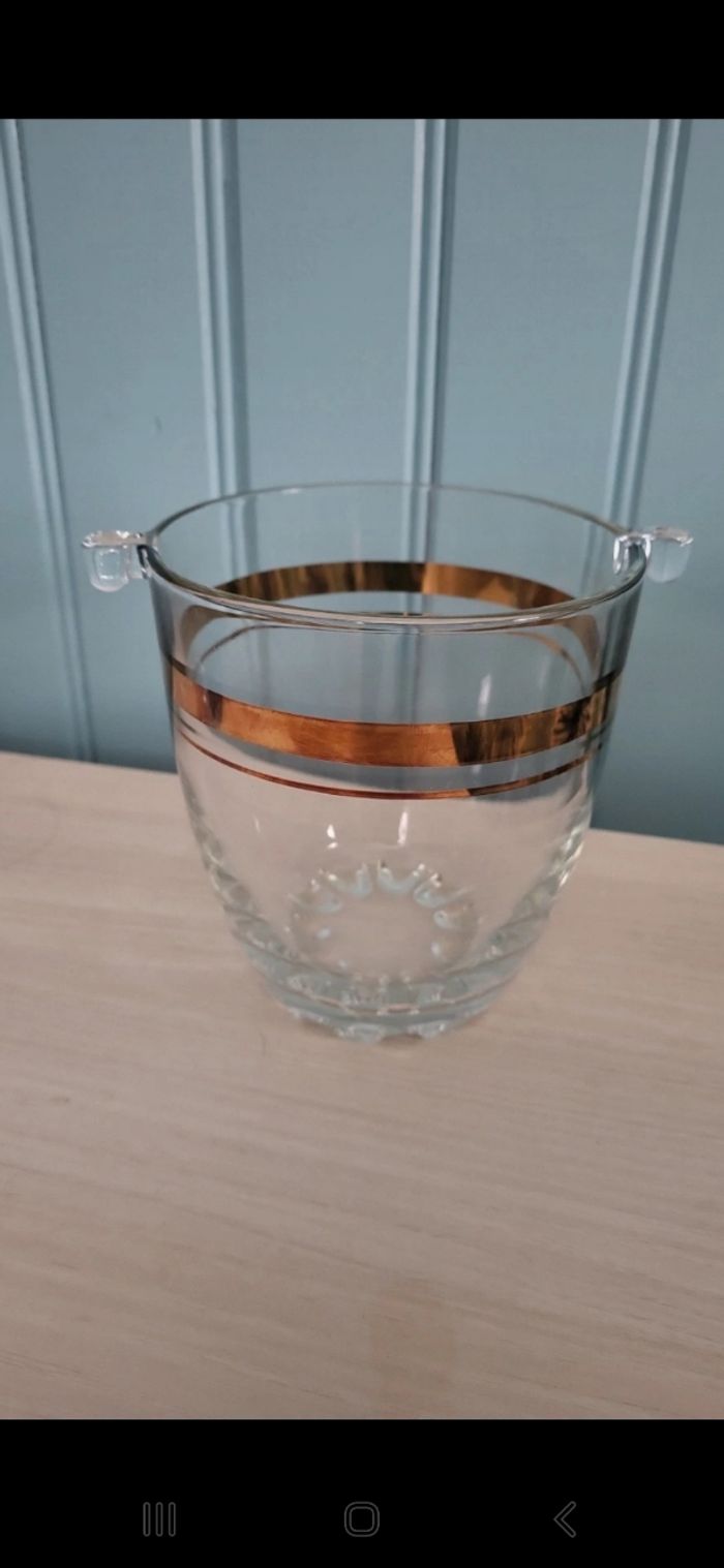 Seau à champagne en verre