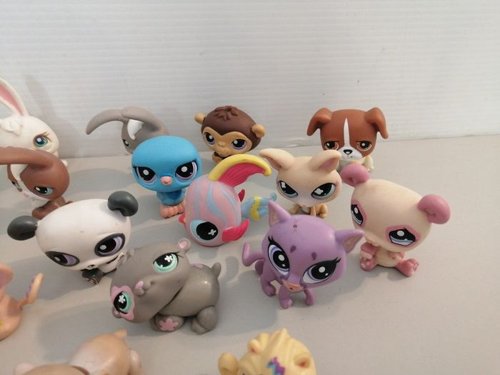lot b3  ''25 figurines littlest pet shop '' hasbro ' - photo numéro 4