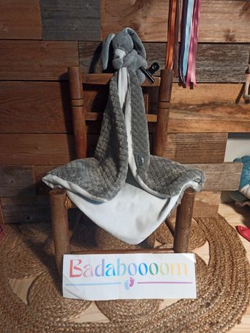 Doudou lapin couverture Nattou tbe gris