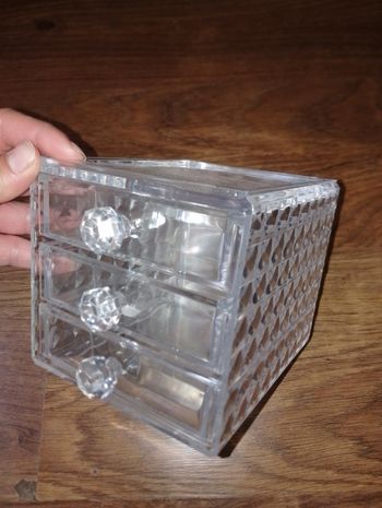 Petite tour de rangement pour parfum, bijoux, accessoires de bureau ...