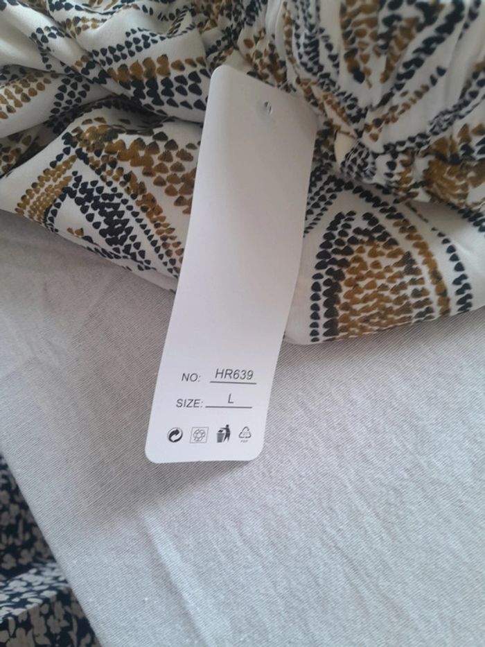 Pantalon large imprimé été neuf avec étiquette Cantarana - photo numéro 4
