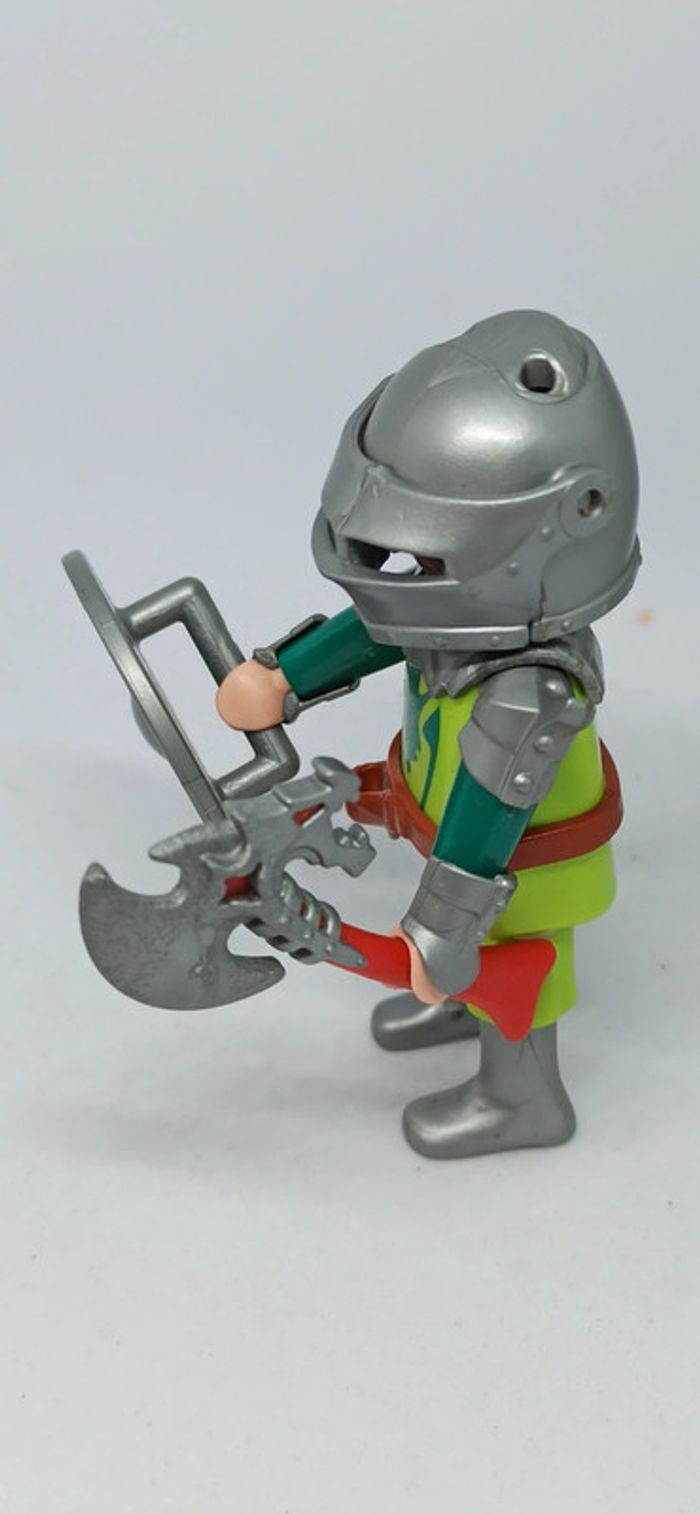 Homme chevalier motif dragon vert avec bouclier rond et arme playmobil - photo numéro 4