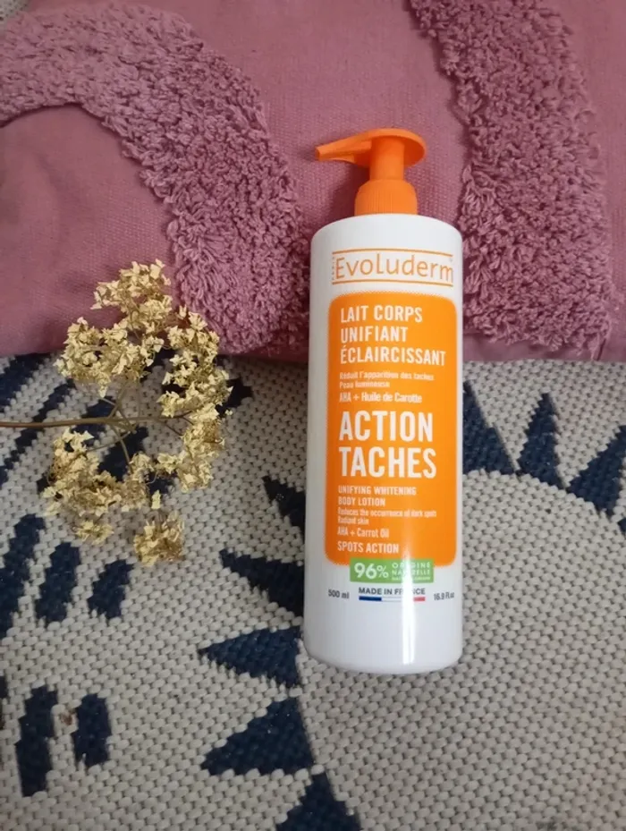 Lait éclaircissant, anti-taches, Evoluderm,neuf