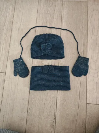 Ensemble bonnet tour de cou et mouffle bleu