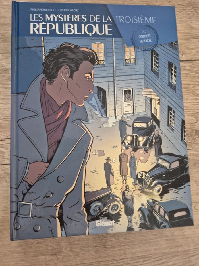 Lot de 3 bandes dessinées Les mystères de la troisième république - photo numéro 3