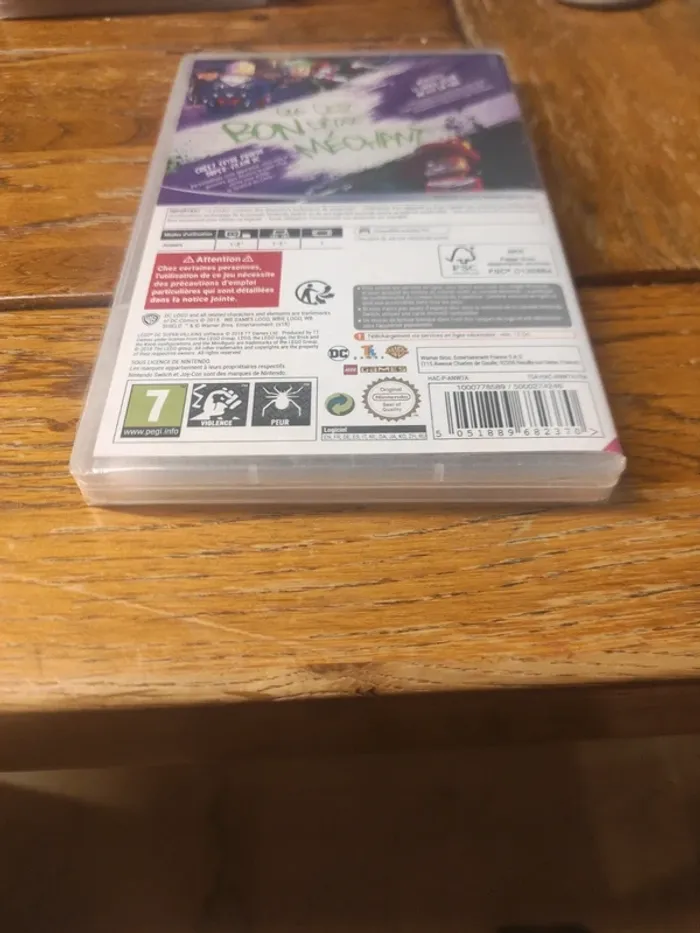 Jeu Nintendo Switch neuf jamais utilisé Lego DC Super Vilains - photo numéro 3