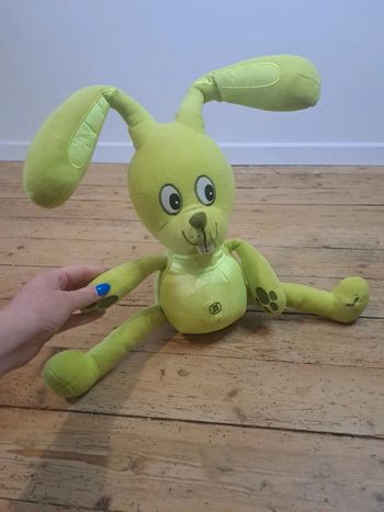 Peluche lapin vert Ouaps