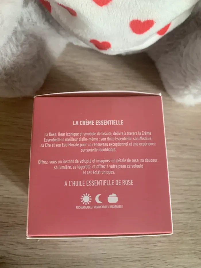 La crème essentielle nouveau packaging - photo numéro 3