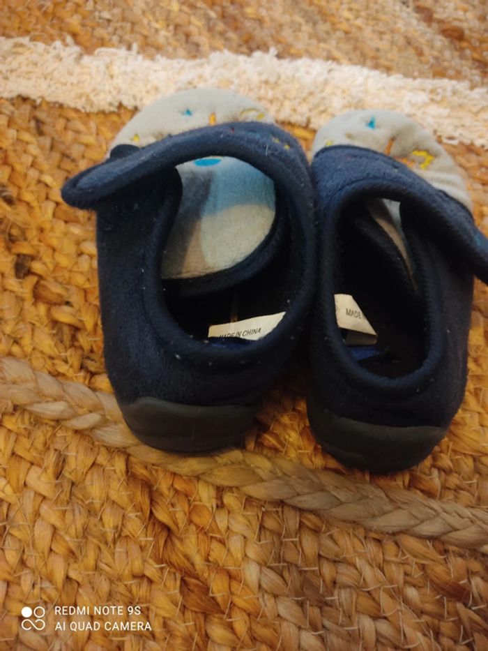 Chausson garçon taille 24 - photo numéro 2