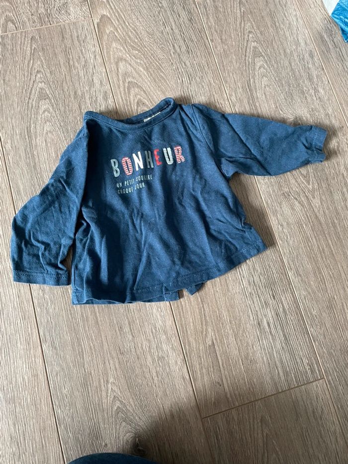 Tee shirt manches longues en 3 mois