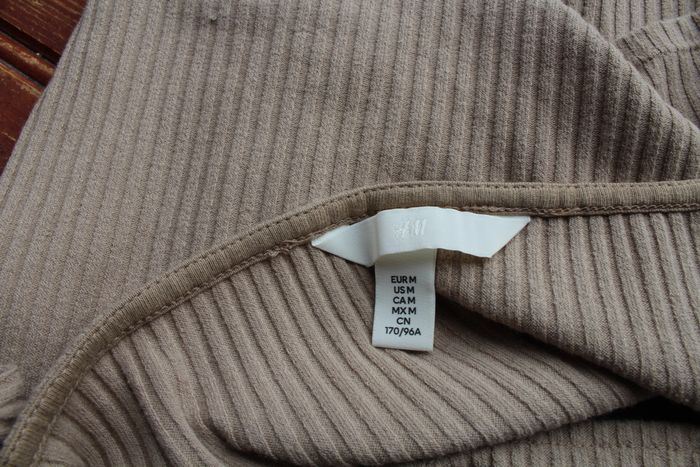 Crop top côtelé beige H&M - photo numéro 4