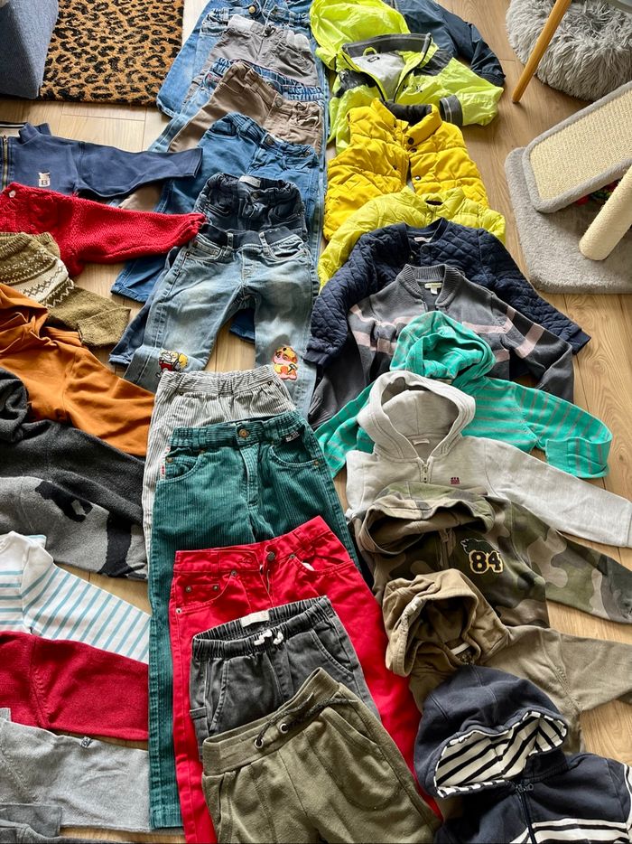 Lot complet de 113 vêtements garçon taille 3/4 ans - photo numéro 4