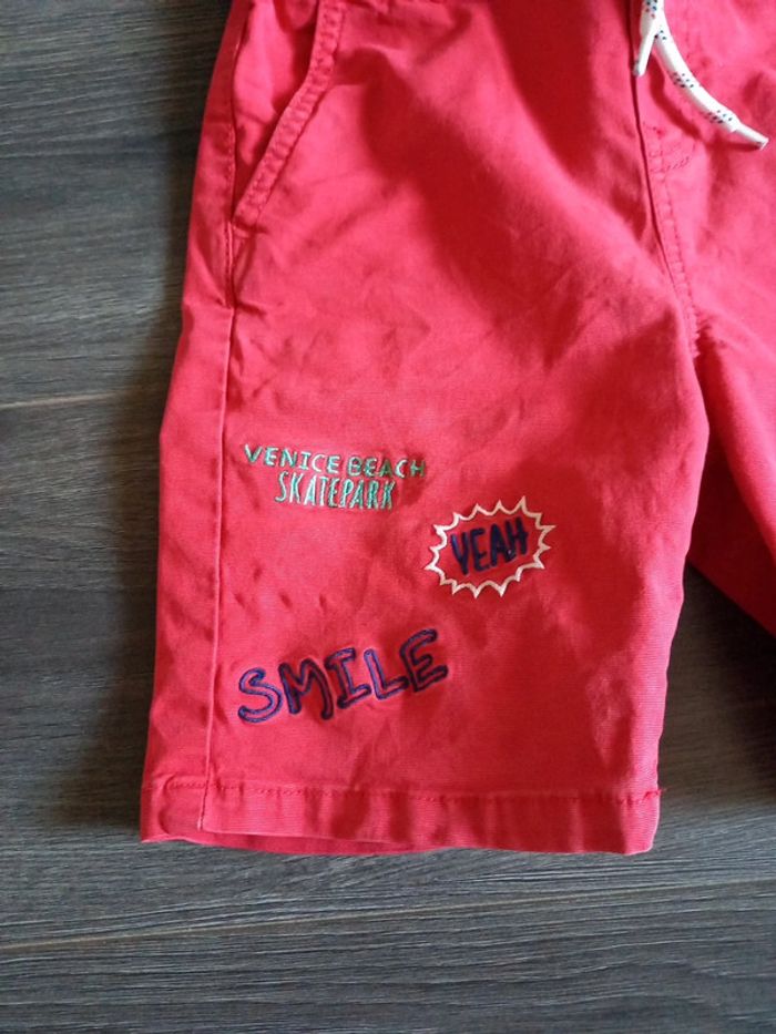 Short rouge - photo numéro 2