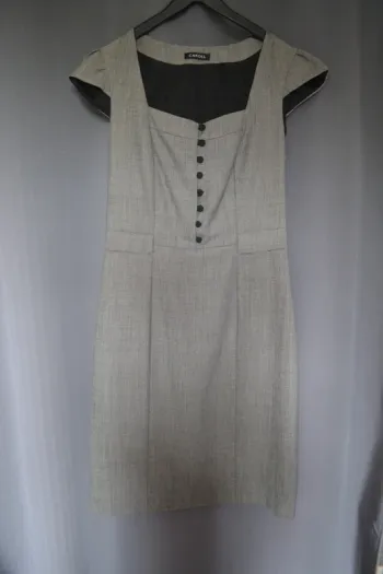 Robe Caroll gris Taille 38