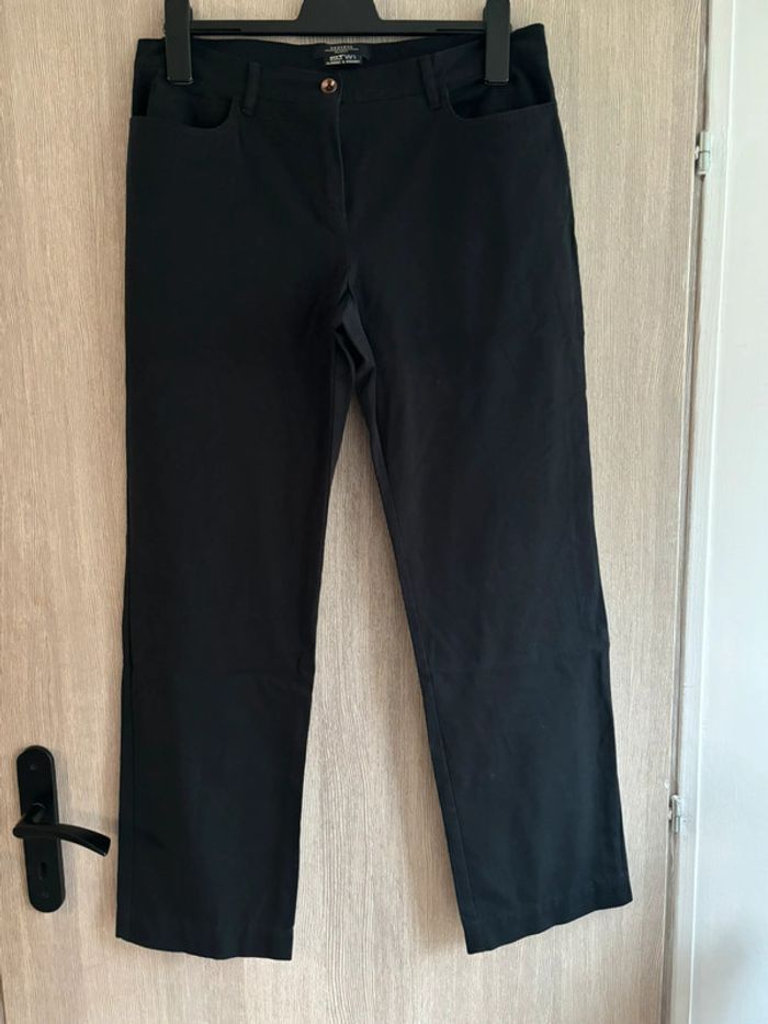 Pantalon droit Classic noir Max Mara T44 - photo numéro 2