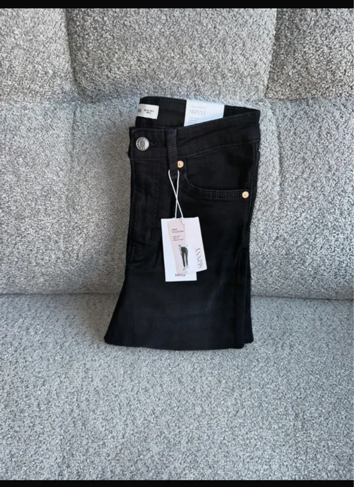 Jean skinny Abby Denim noir taille haute Mango neuf - photo numéro 2
