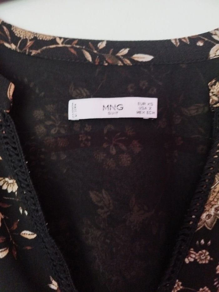 Robe a motif fleuri femme Mango taille xs 1 - photo numéro 4
