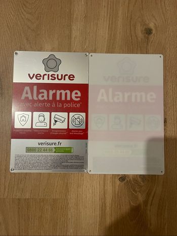 VERISURE Lot de 2 plaques rigides de dissuasion 2025
