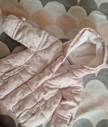 Lot 18 mois fille doudoune + vêtements automne hiver