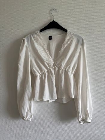 Blouse blanche dentelle