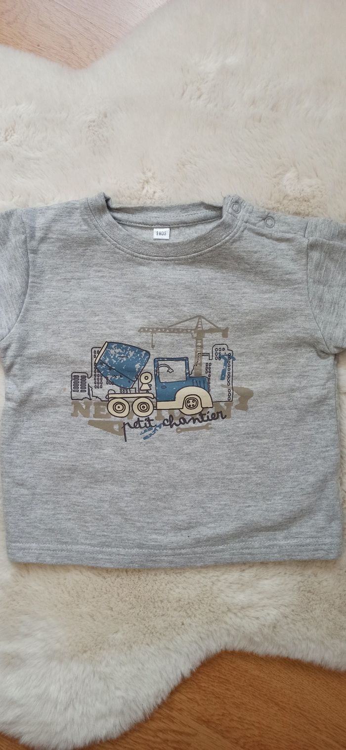 Lot de 4 vêtements taille 9 mois - photo numéro 8