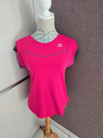 Haut Kalenji taille 40 très bon état