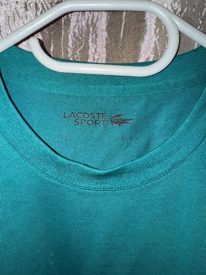 T-shirt Lacoste homme – excellent état - photo numéro 4