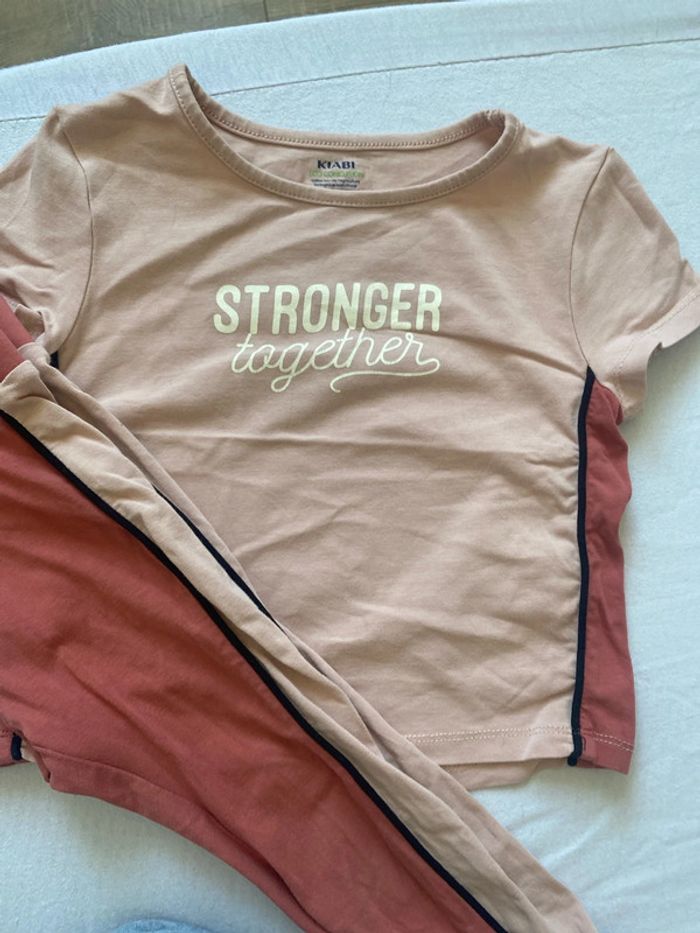 Ensemble de sport taille 5 ans