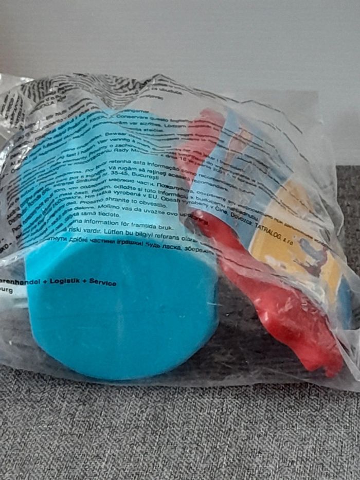 Figurine McDonald's/ jouet  Happy Meal Neuf Stuart Little - photo numéro 8