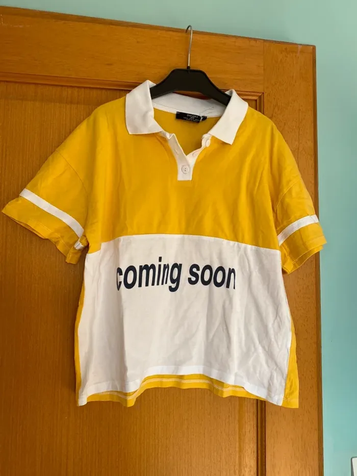 polo jaune bershka taille S neuf