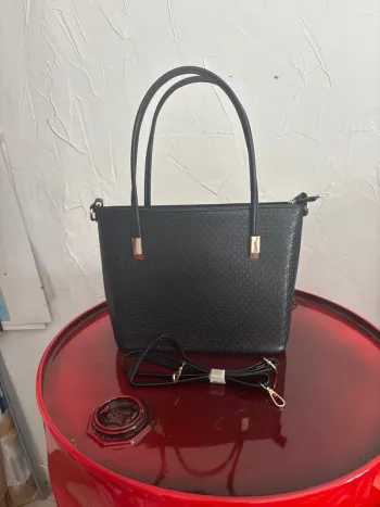 Sac à main, 610