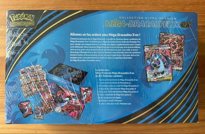 Upc mega-Dracaufeu léger défaut - photo numéro 3